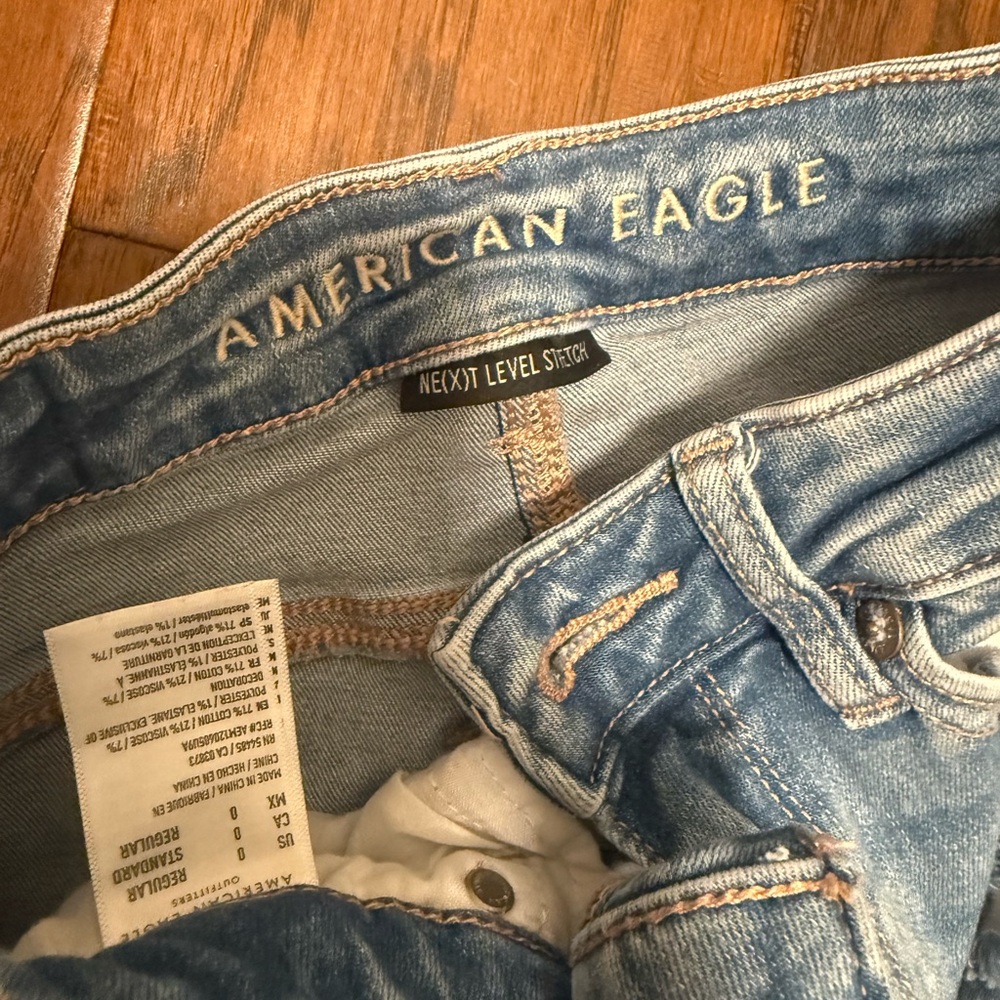 American Eagle Outfitters Light Blue Skinny Jeans